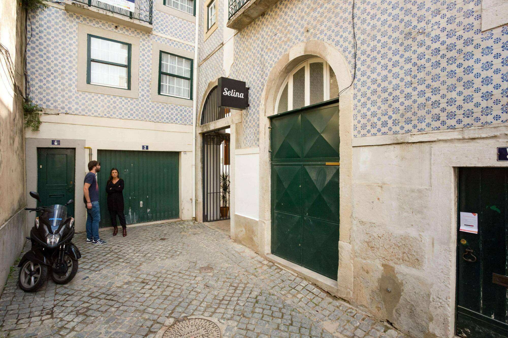Hostel Selina Secret Garden Lisbon